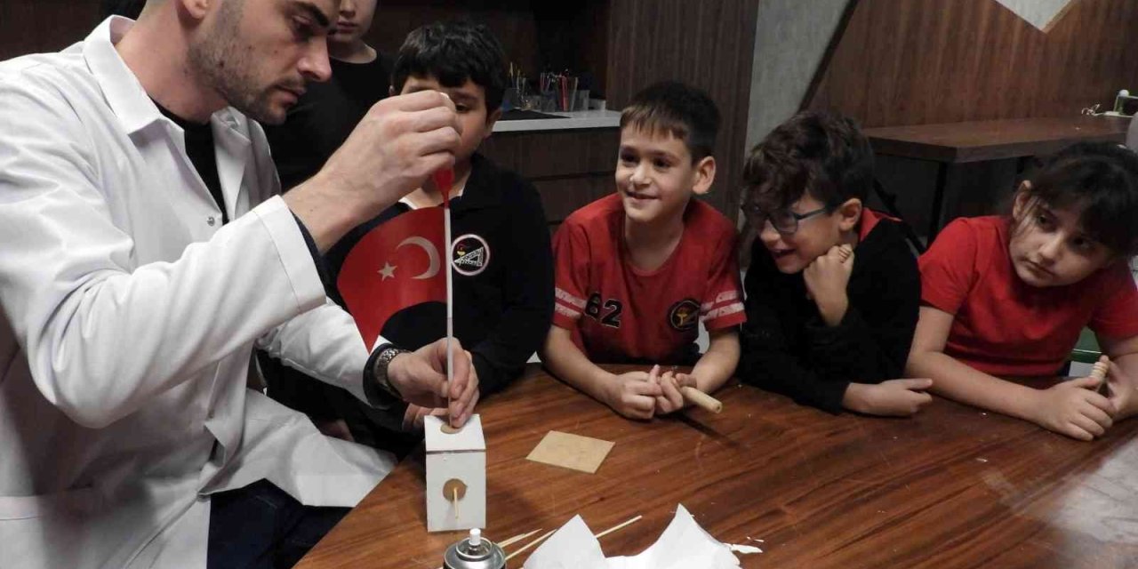 Bilim Merkezi’nde 10 Kasım’a Özel Atölye