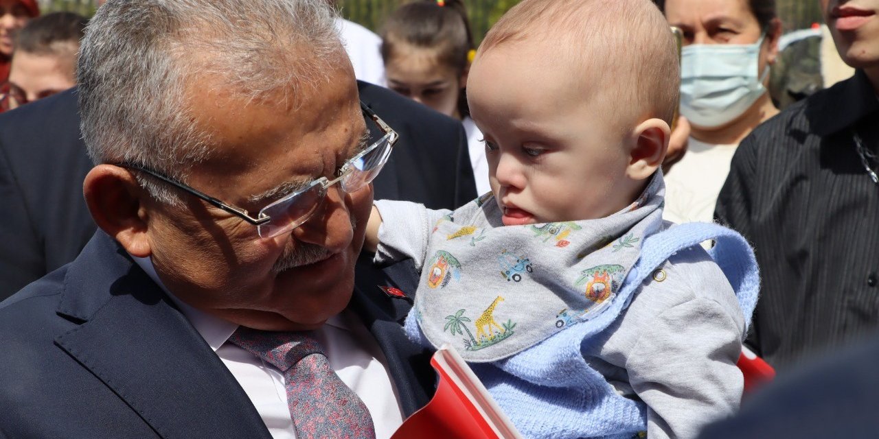 Başkan Büyükkılıç: “türkiye’ye Örnek Olan Engelsiz Yaşam Merkezi’mizde 290 Öğrenci İle Yüzler Gülüyor”