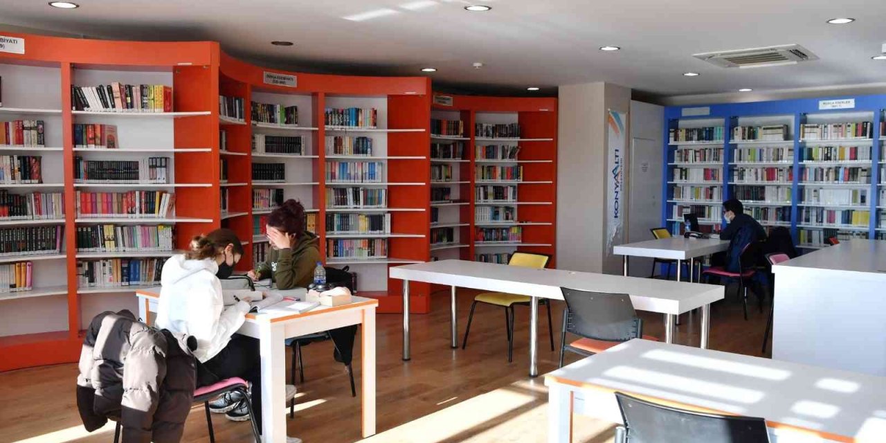 Konyaaltı Kütüphanesi Cumartesi De Açık