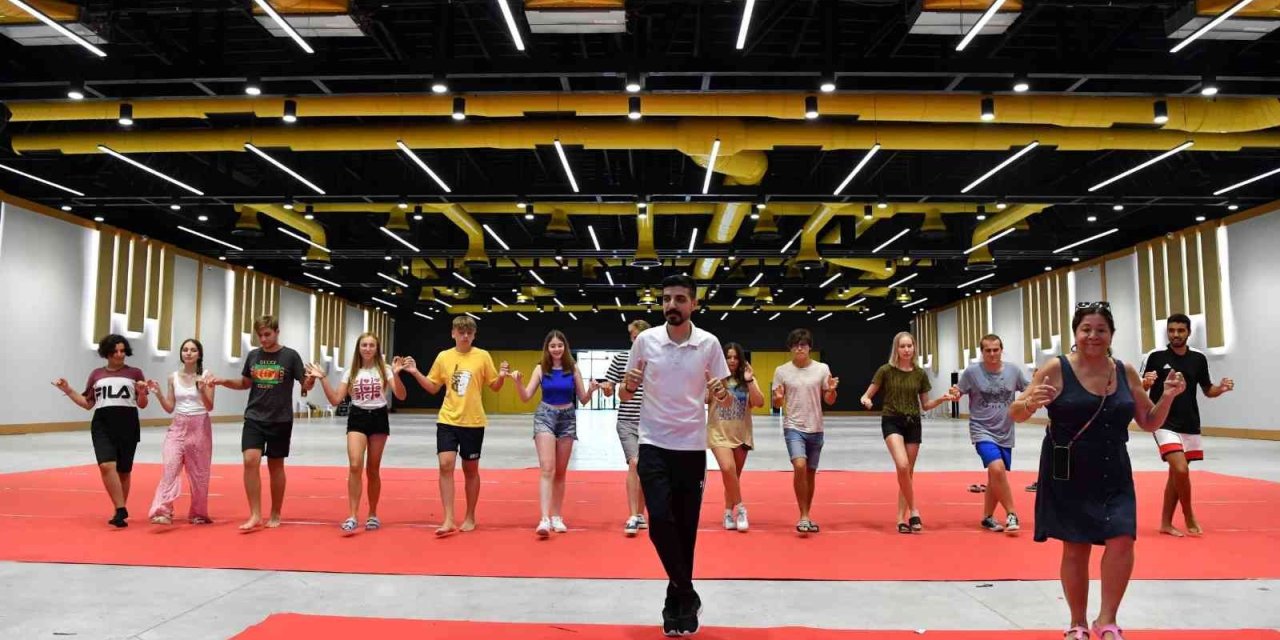 Halk Oyunları Topluluğu’nun Kayıtları Online Olarak Başladı