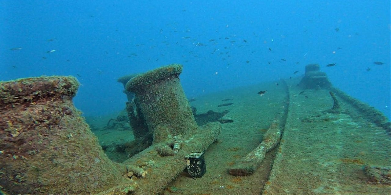 Antalya’da Tarihi Batıktaki Mühimmat Su Altı Kamerasıyla Görüntülendi