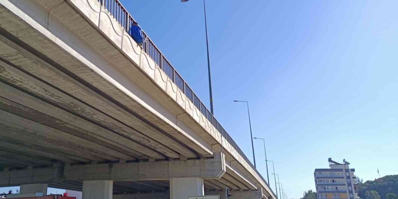 Karı-kocası Kavgası Köprüde Bitti