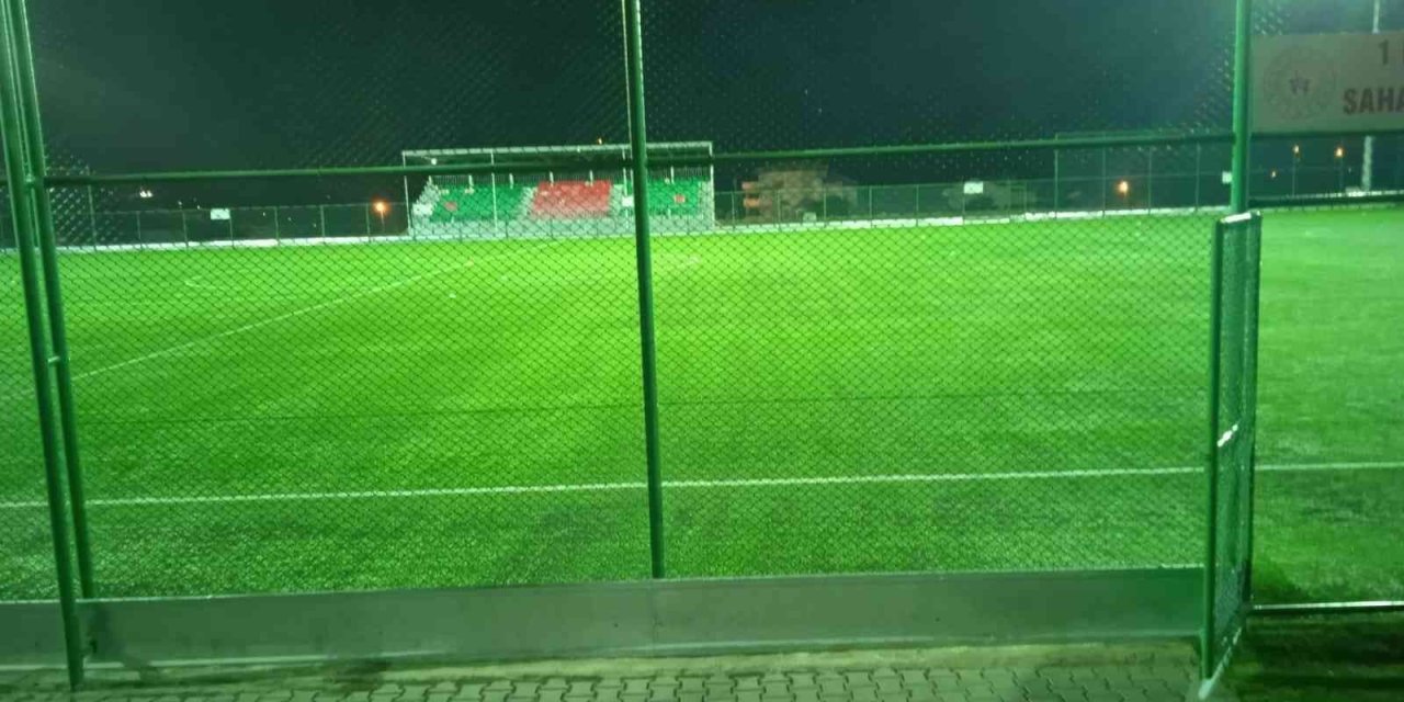 Erkilet Stadı 1 Nolu Saha’da Işıklandırma Tamamlandı