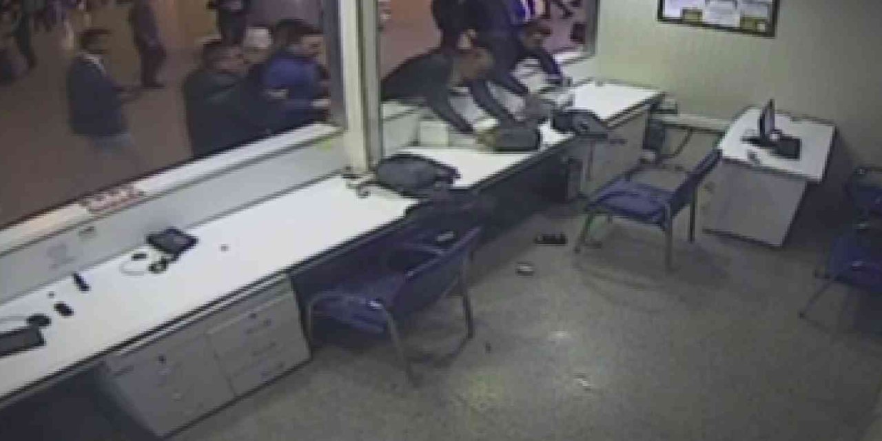 Otogarda ’neden Fiyat Yükseltmiyorsun’ Kavgası