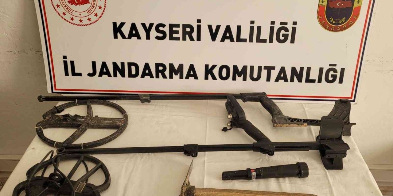 Definecilere Suçüstü