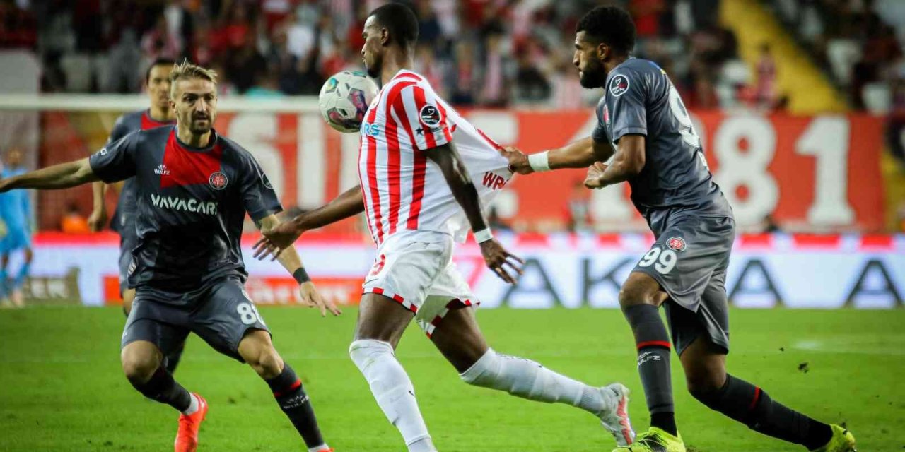 Spor Toto Süper Lig: Antalyaspor: 4 - Fatih Karagümrük: 2 (maç Sonucu)