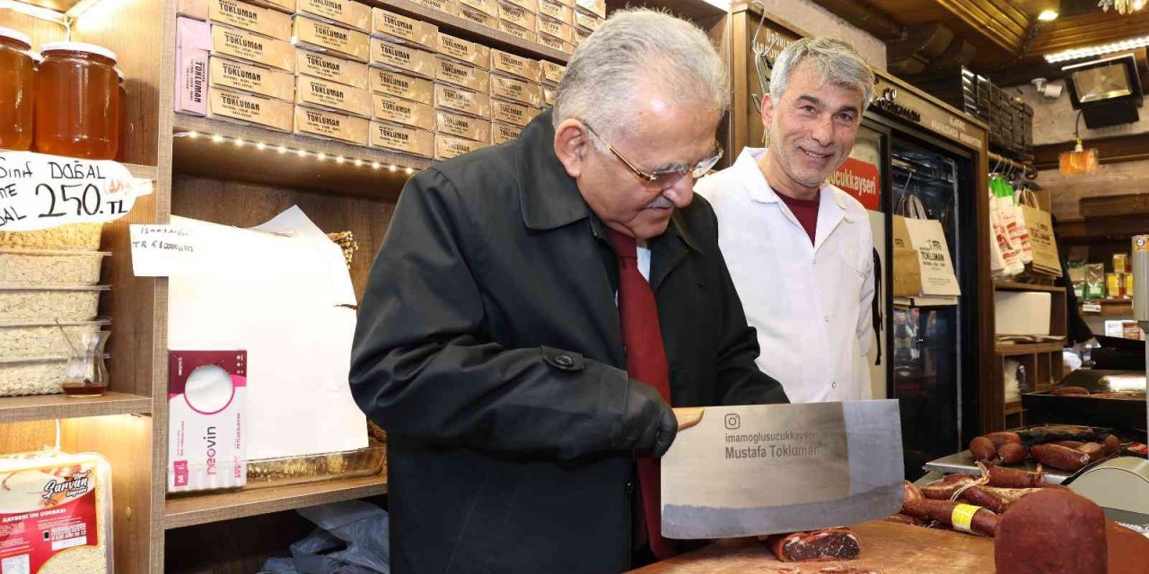 Başkan Büyükkılıç, Kazancılar Çarşısı’nda Esnafları Gezdi