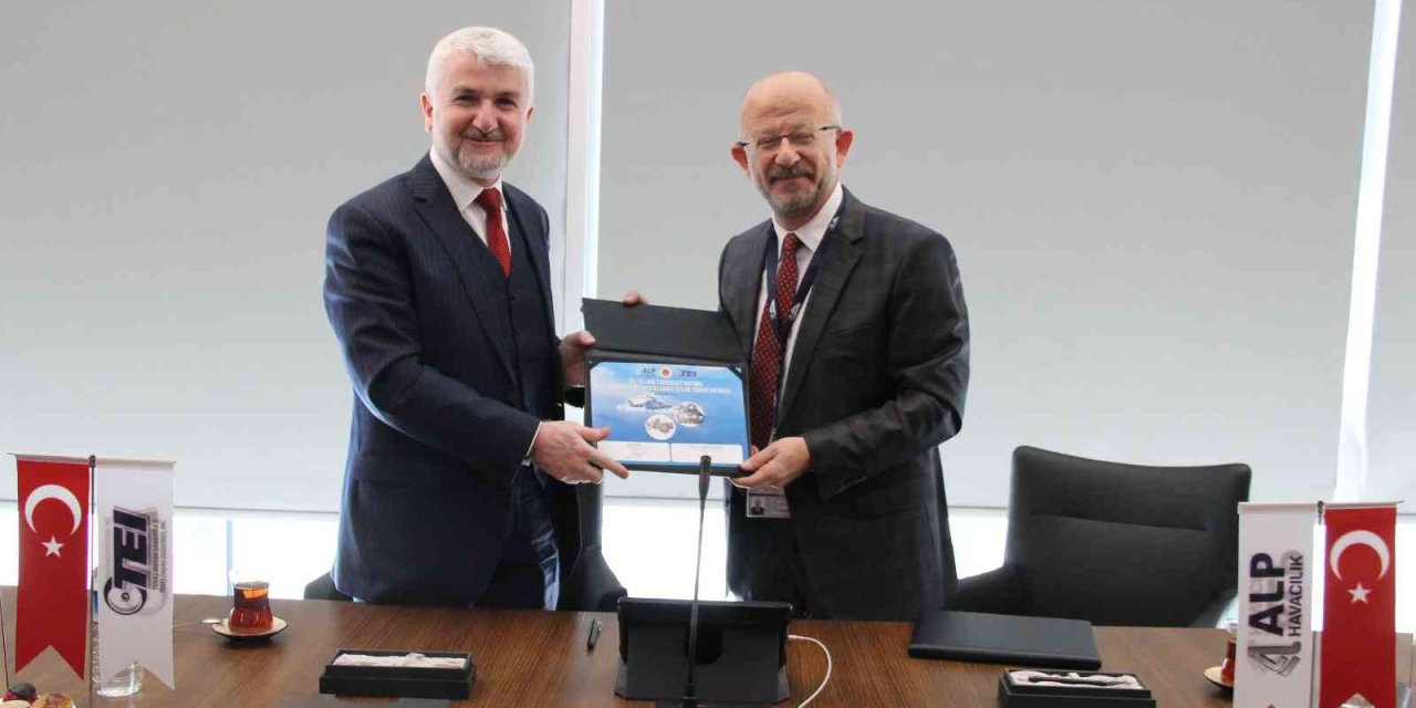 Gökbey Helikopterinde Kullanılacak Teı-ts1400 Turboşaft Motoru Aksesuar Dişli Kutusu Teı’ye Teslim Edildi