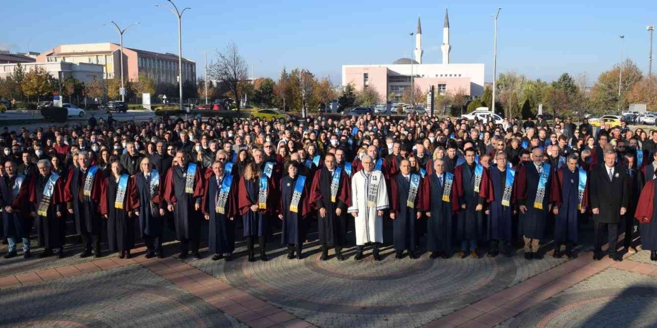 Esogü’de Büyük Önder Atatürk Anıldı