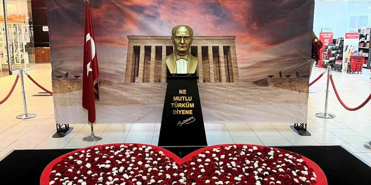 Espark Avm’den 10 Kasım Atatürk’ü Anma Günü Ve Atatürk Haftası’na Özel Anma