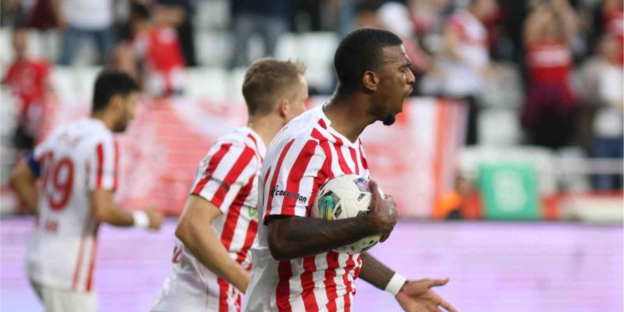 Haji Wright, Abd Milli Takımı Aday Kadrosuna Davet Edildi