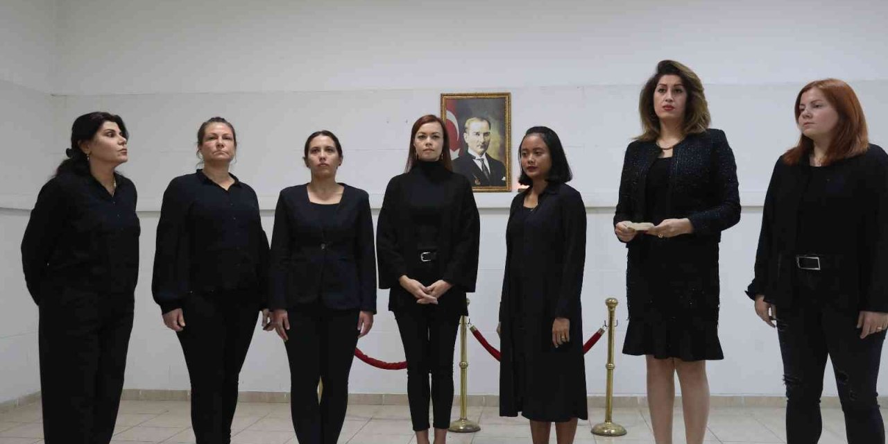 Yerleşik Yabancı Kursiyerler 7 Dilde Atatürk’ü Andı