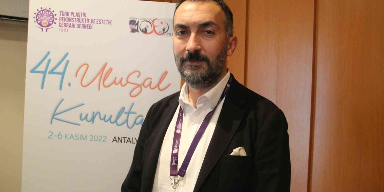 Uzmanlar Kanserde Meme Rekonstrüksiyonuna Dikkat Çekti