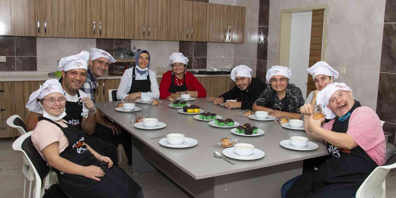 Engelsiz Mutfak Atölyesi’nde Geleceğin Aşçıları Yetişiyor