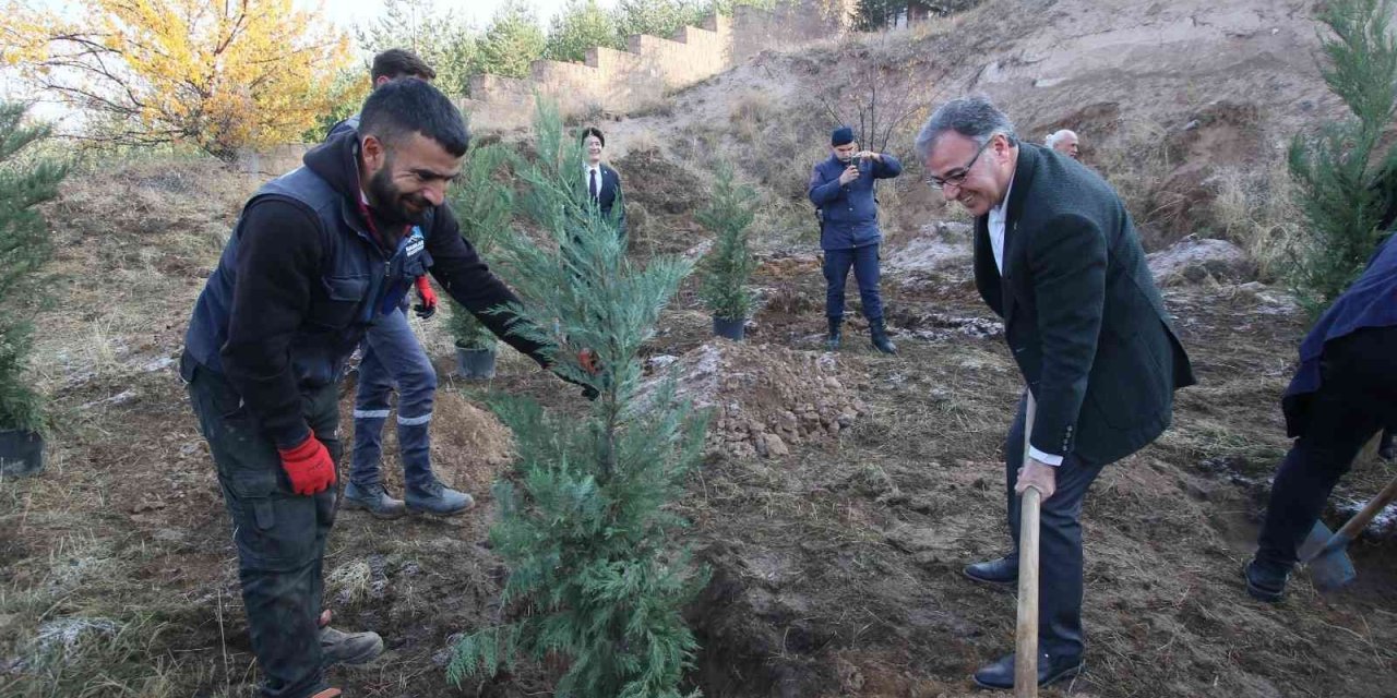Hacılar’da Bin 111 Fidan Toprakla Buluştu