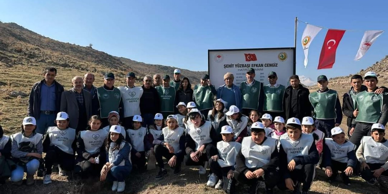 Tomarza’da Bin 500 Fidan Toprakla Buluştu