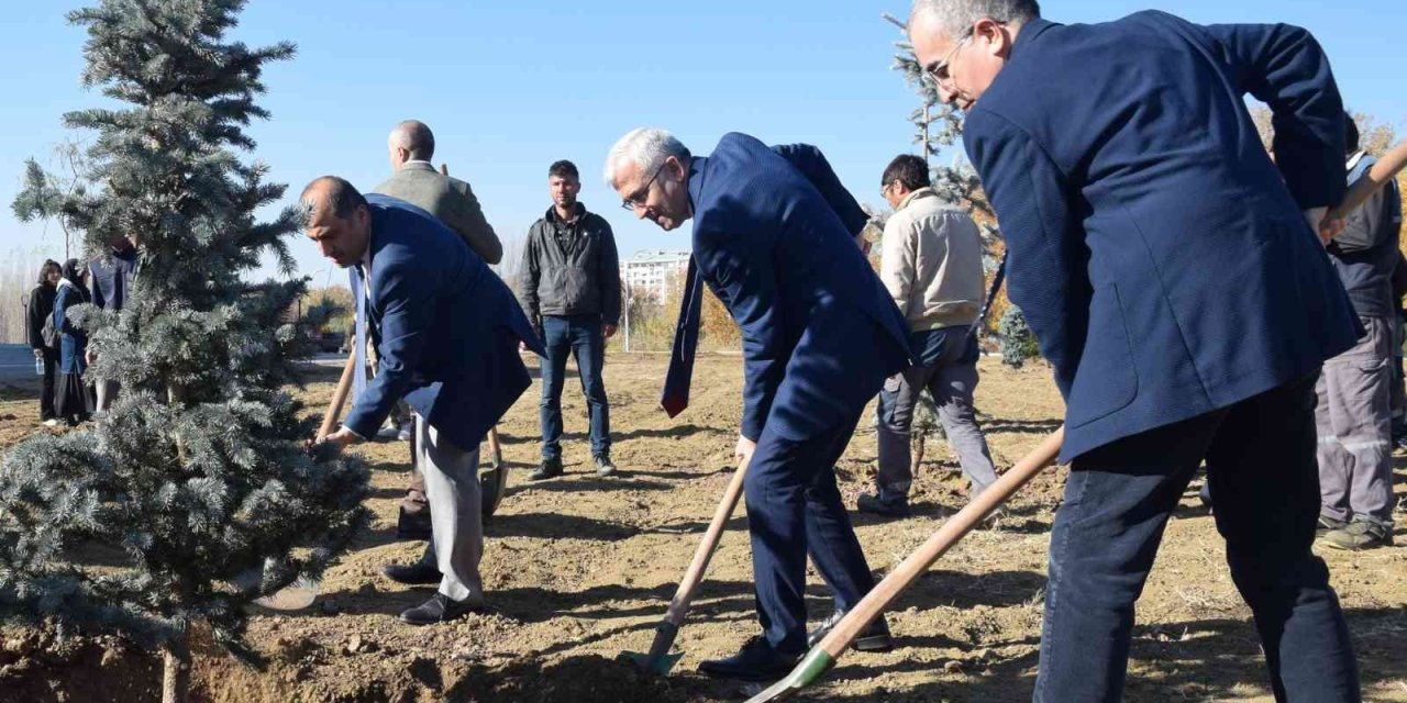 Esogü’de Milli Ağaçlandırma Günü Kutlandı