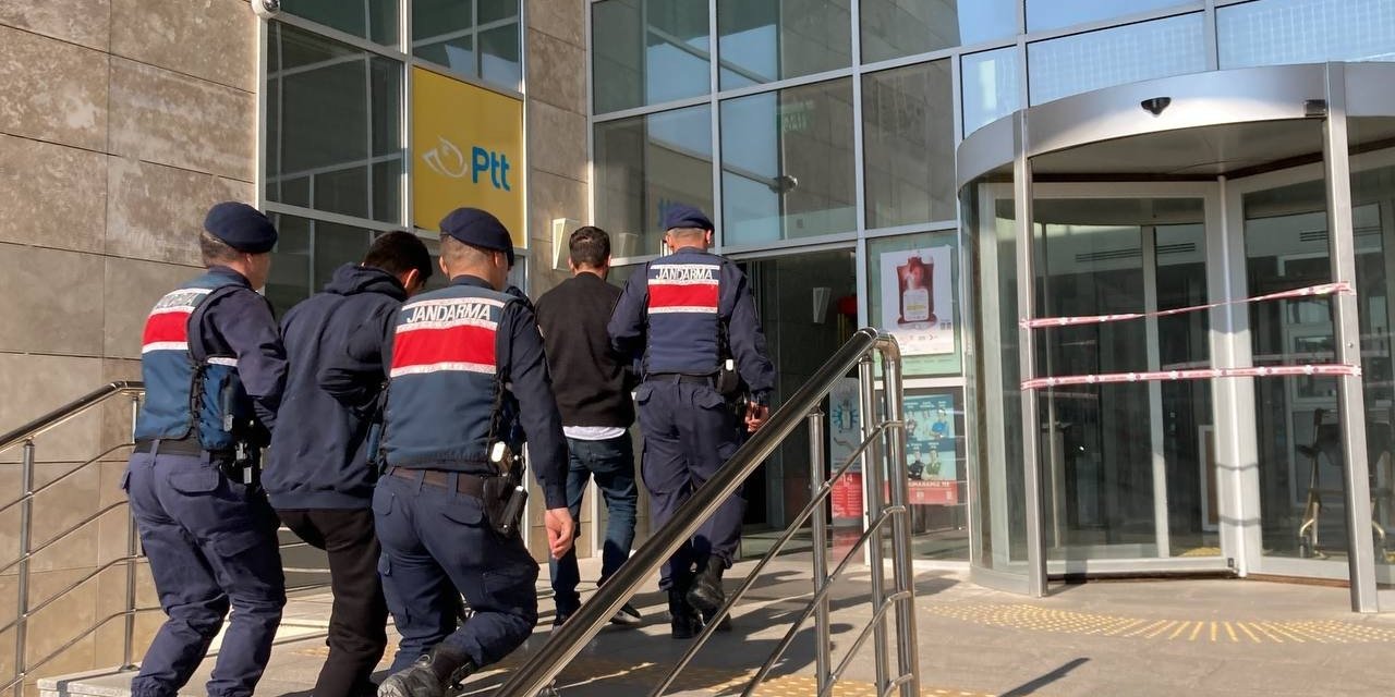 20 Motosiklet Ve 3 Otomobil Çalan 2 Şüpheli Yakalandı