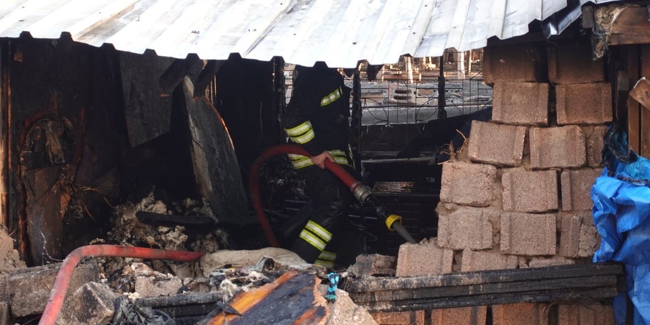Sahibinin İçinde Kaynak Yaptığı Müştemilat Yandı