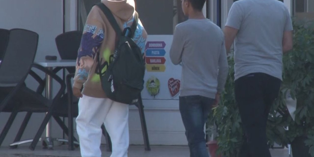 Markete Alışverişe Çıkan 20 Yaşındaki Gence Kapkaç Şoku