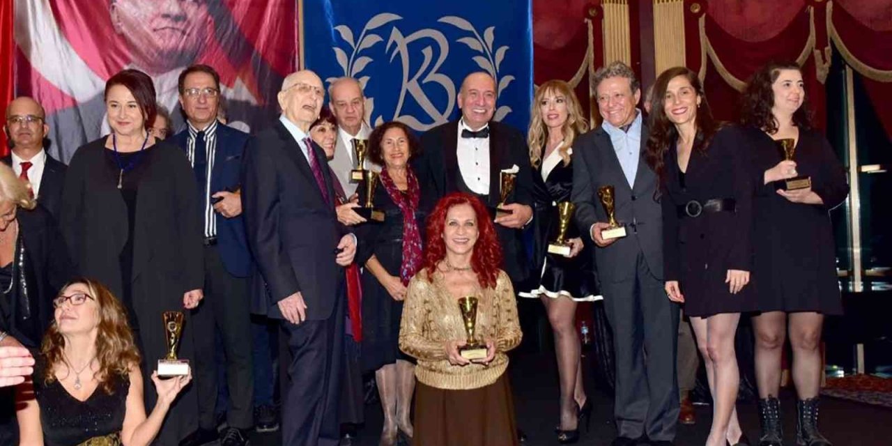 Mersin Şehir Tiyatrosu’na Bir Ödül Daha