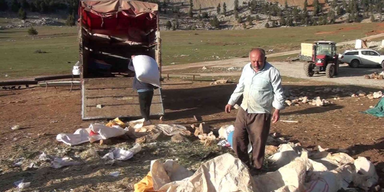 Antalya’da Yörüklerin Yayladan Dönüşü Başladı