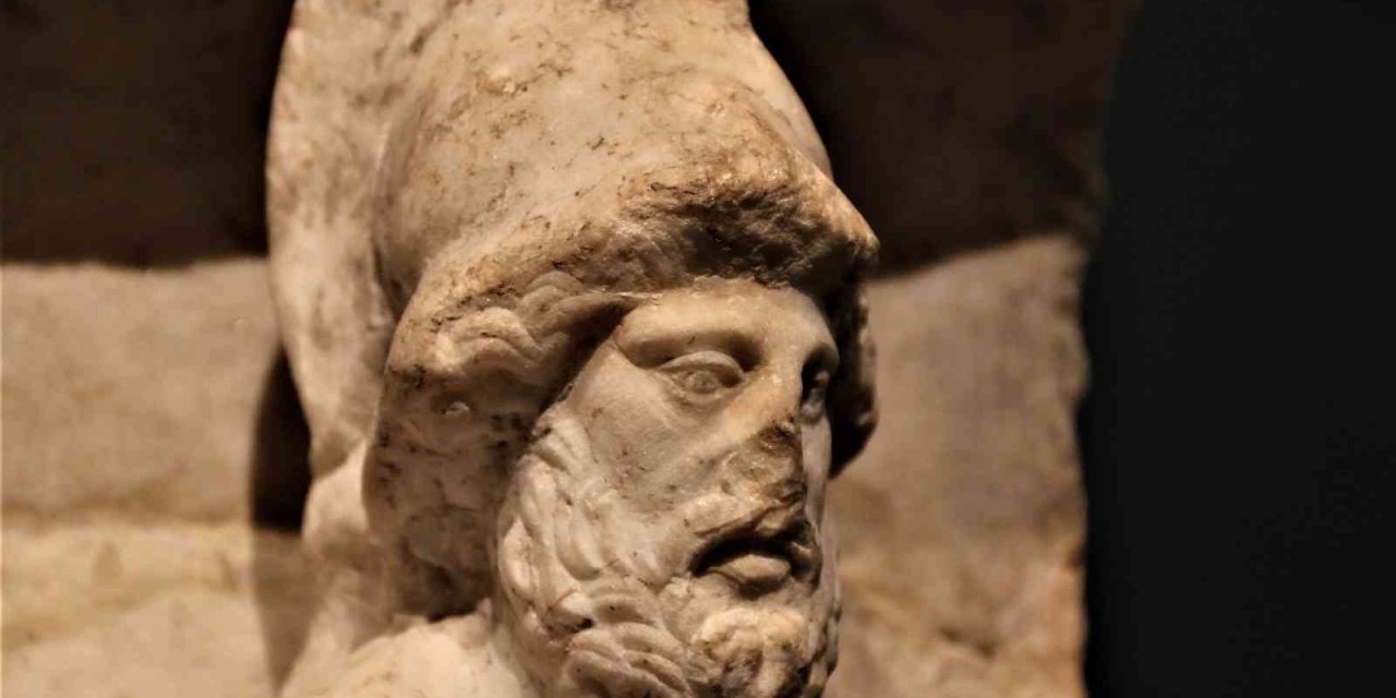 Yıllar Önce Türkiye’den Yağmalanarak Amerika’ya Götürülen 9 Parçadan Oluşan 6 Eser Ait Oldukları Yere Kazandırıldı