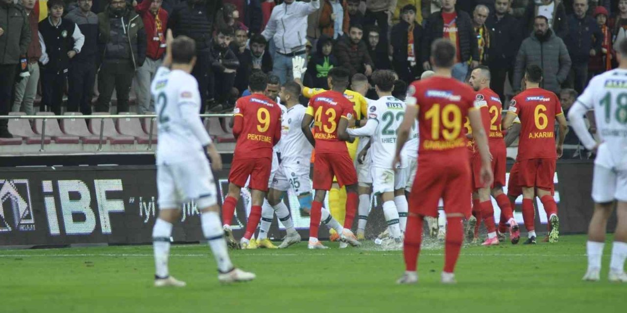 Spor Toto Süper Lig: Kayserispor: 1 - Konyaspor: 2 (maç Sonucu)