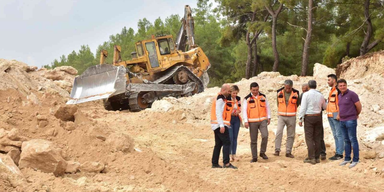Duacı, Korkuteli Ve Çankaya’yı Birbirine Bağlayacak Yol Çalışmaları Sürüyor