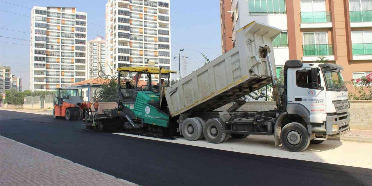 Mersin’de Yol Çalışması Sürüyor