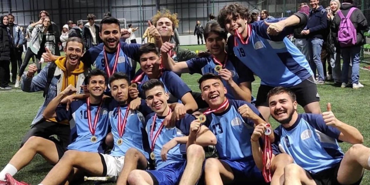 Öğrenci Kulüpleri Halı Saha Turnuvası’nda Şampiyon Belli Oldu