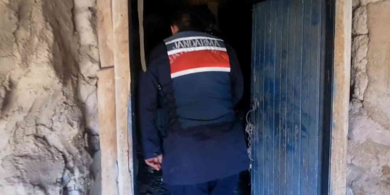 Jasat Dedektifleri Hırsızlık Şüphelisini Çaldığı Malzemelerle Yakaladı