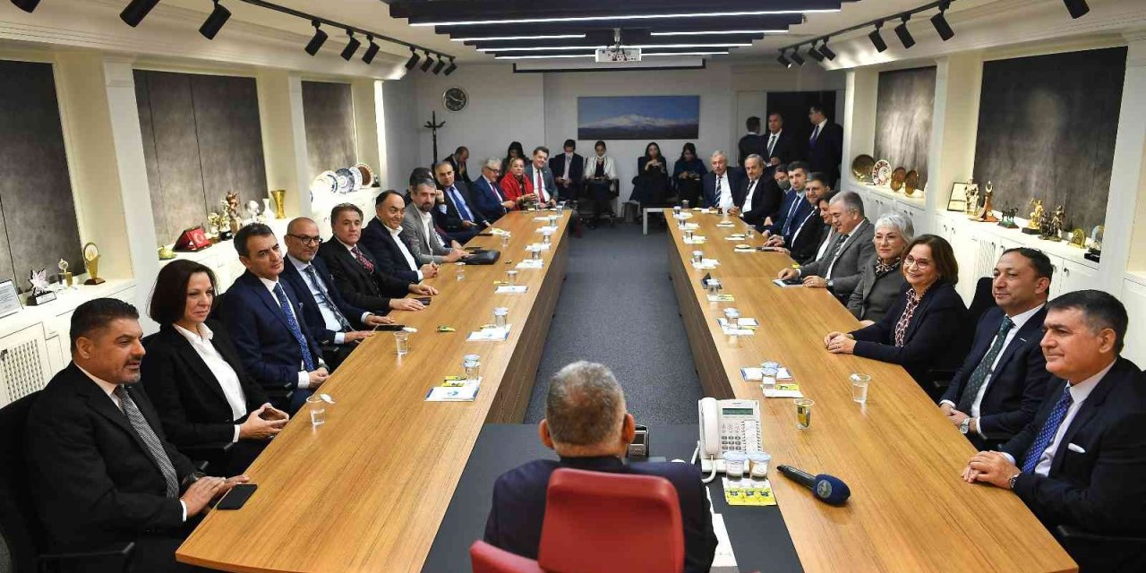 Başkan Büyükkılıç: “ihracatta 4 Milyar Doları Kayseri’mizin İnşallah Yakaladığını Görüyoruz"