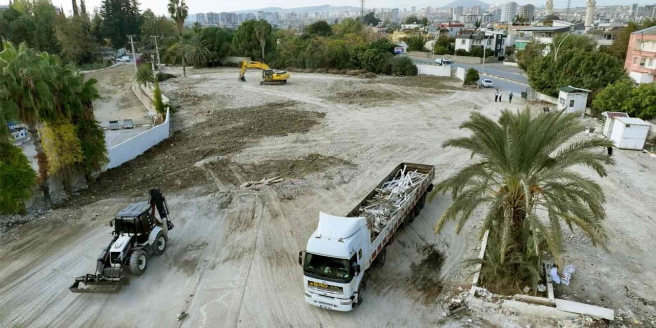 Tarsus’ta Şelale Otelin Yerine Halka Açık Tesis Yapılacak