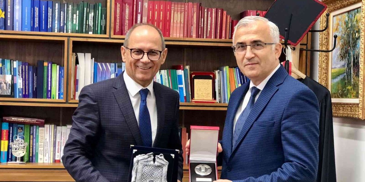 Esogü Heyetinden Arnavutluk’ta Bulunan Üniversitelere Ziyaret