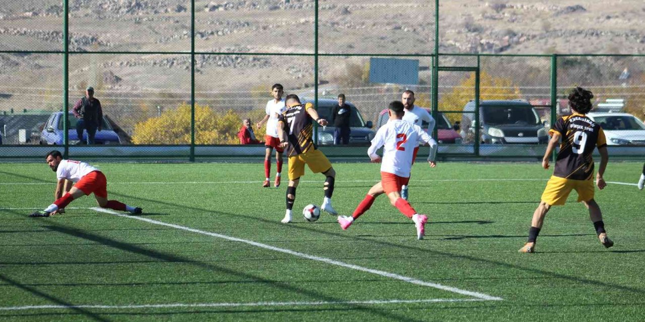 Kayseri Süper Amatör Küme: Kocasinan Şimşekspor: 6- Gençlerbirliği: 0