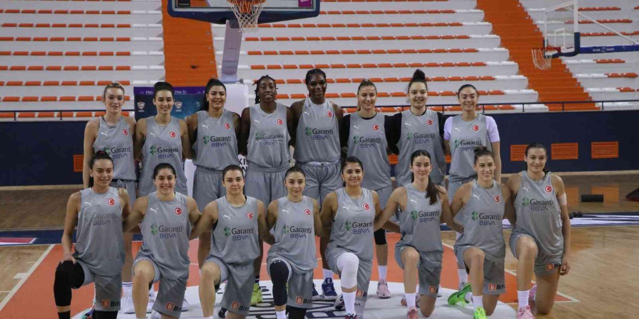 A Milli Kadın Basketbol Takımı’nın Hedefi Avrupa Şampiyonası’na Gitmek