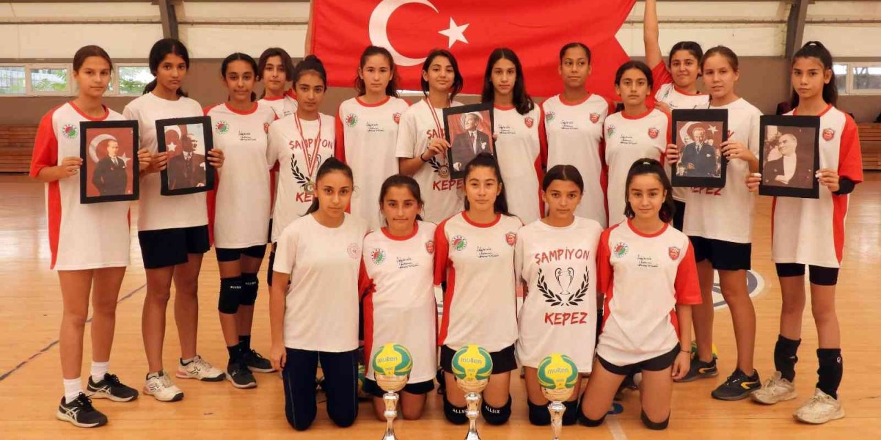 Kepez Hentbol Takımı’nın Küçüklerinde Hedef Şampiyonluk