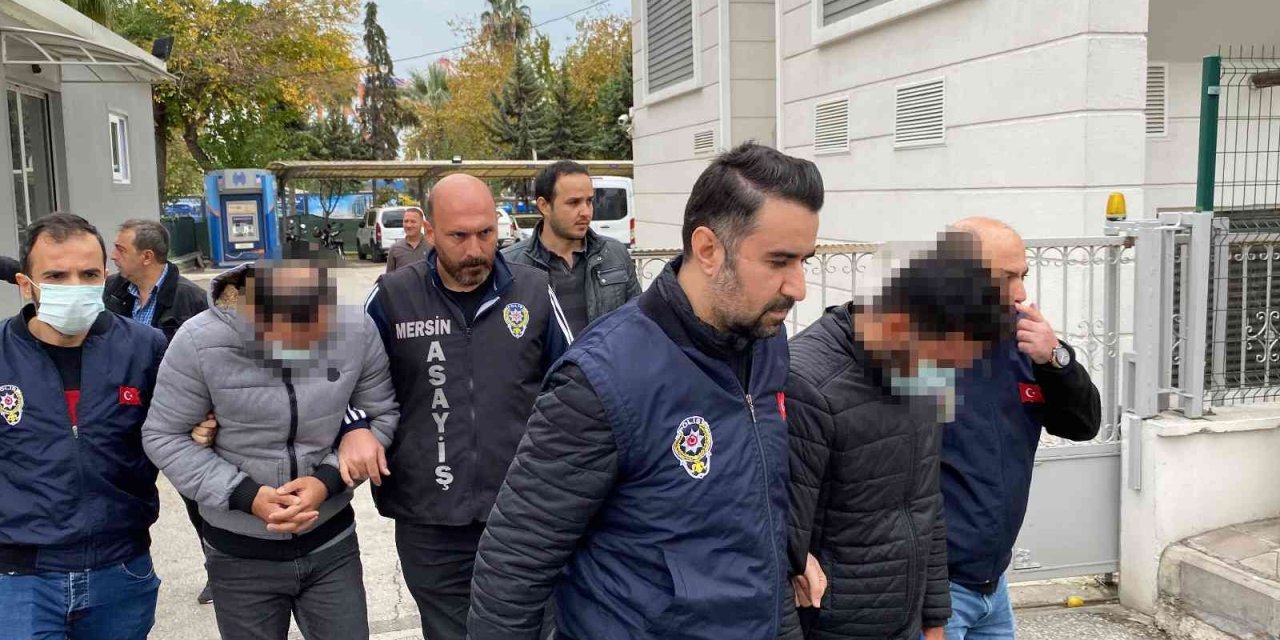 Mersin’de Üniversiteli Kızlara Yabancı Cisim Atan Motosikletli Gençler Adliyeye Sevk Edildi