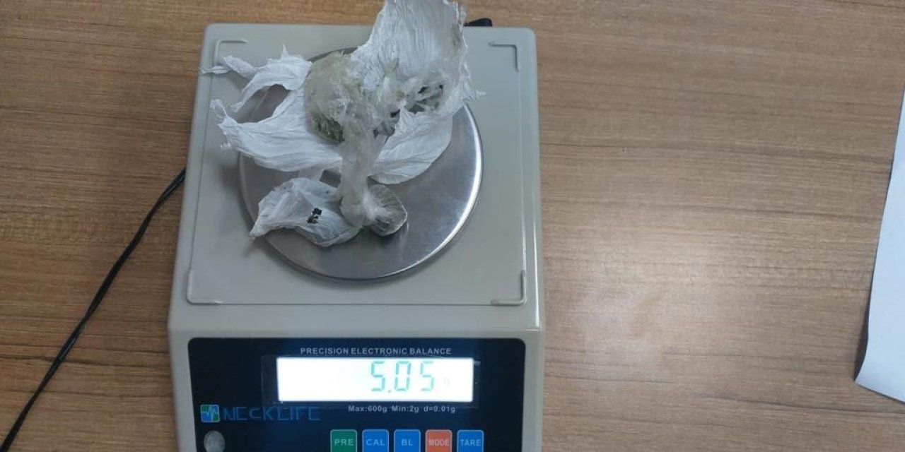 Uyuşturucuyu Aracın Altına Attı, Güven Timleri’nden Kaçamadı