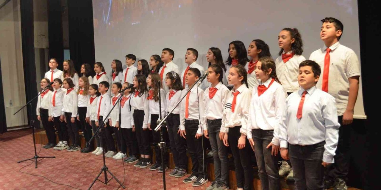 Develi’de Öğretmenler Günü Kutlandı