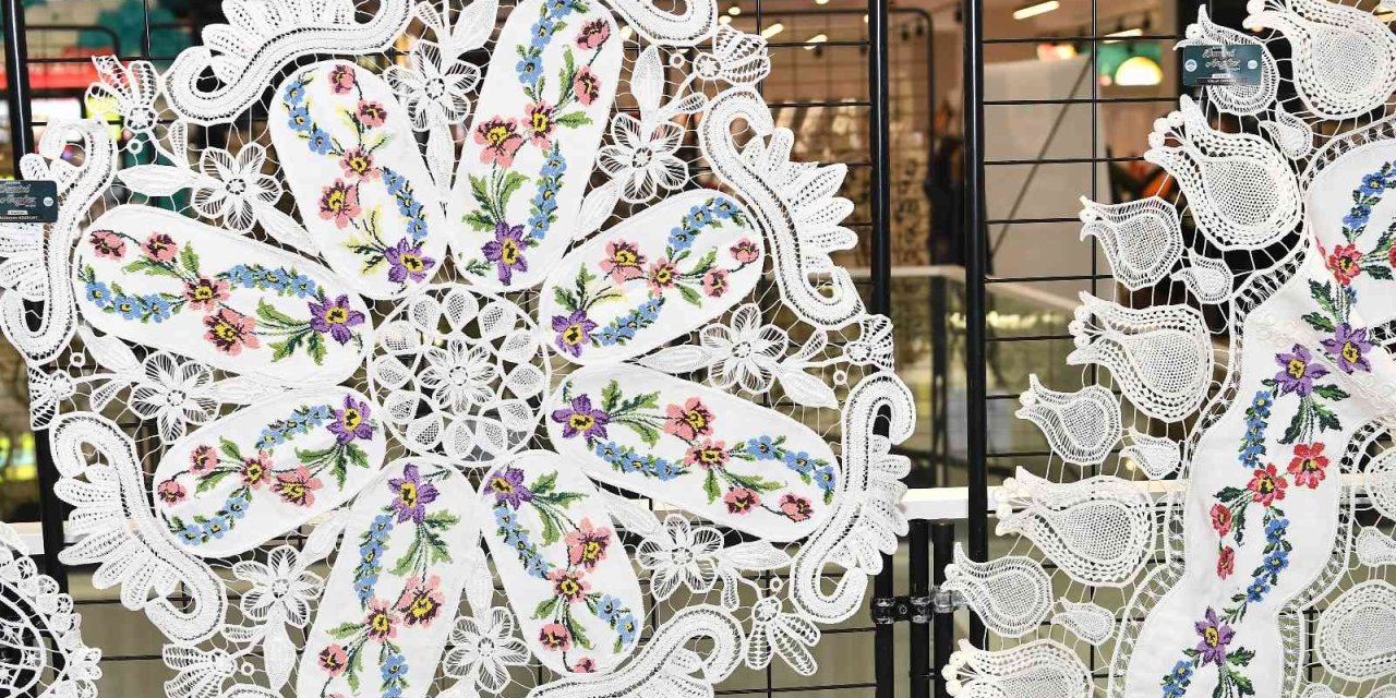 Kaymek Dantel Anglez El Sanatları Sergisi’ne Yoğun İlgi