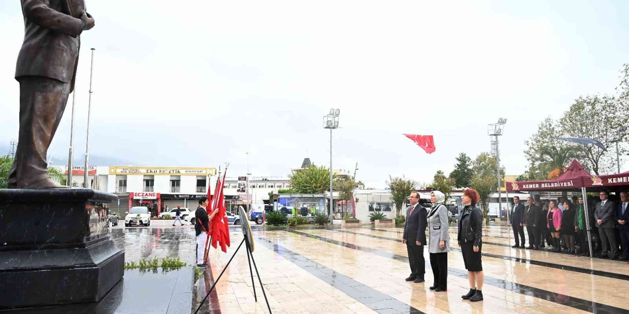 Kemer’de Öğretmenler Unutulmadı