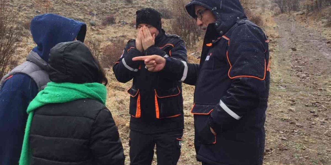 Yürüyüş Yaparken Kayboldular