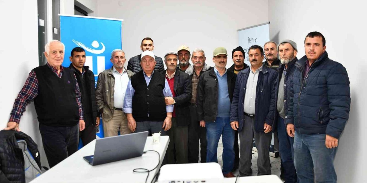 Çiftçi Eğitim Programları Devam Ediyor