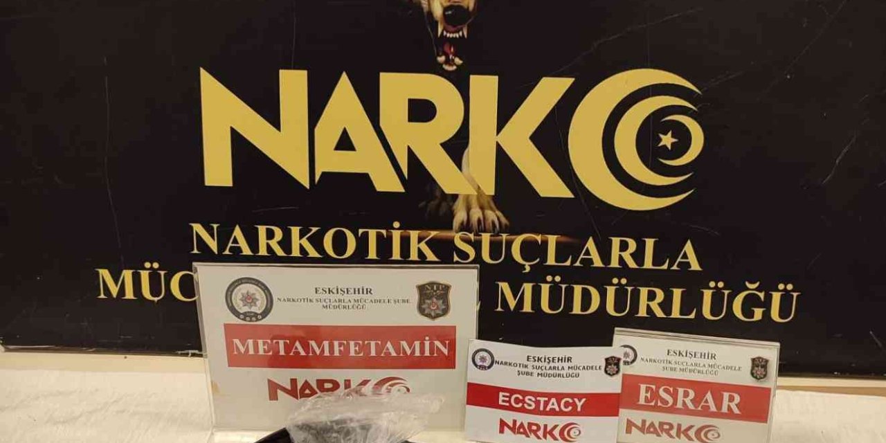 Uyuşturucu Sattığı İddia Edilen 2 Şüpheli Tutuklandı