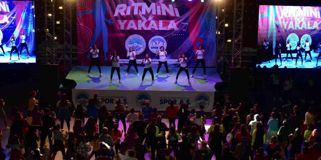 Büyükşehir Spor A.ş. İle Yüzlerce Kadın Ritmi Yakaladı