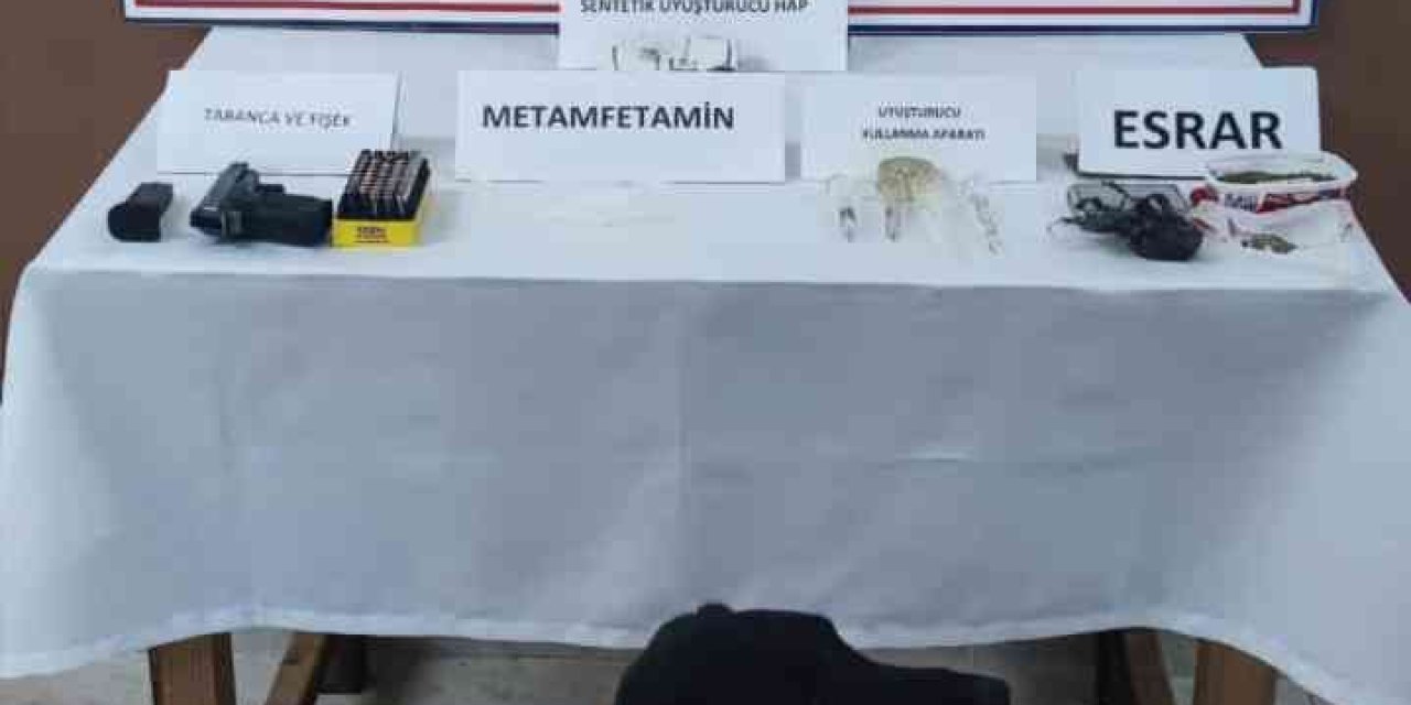 Yol Kontrolünde Durdurulan Araçtan Uyuşturucu Madde Çıktı