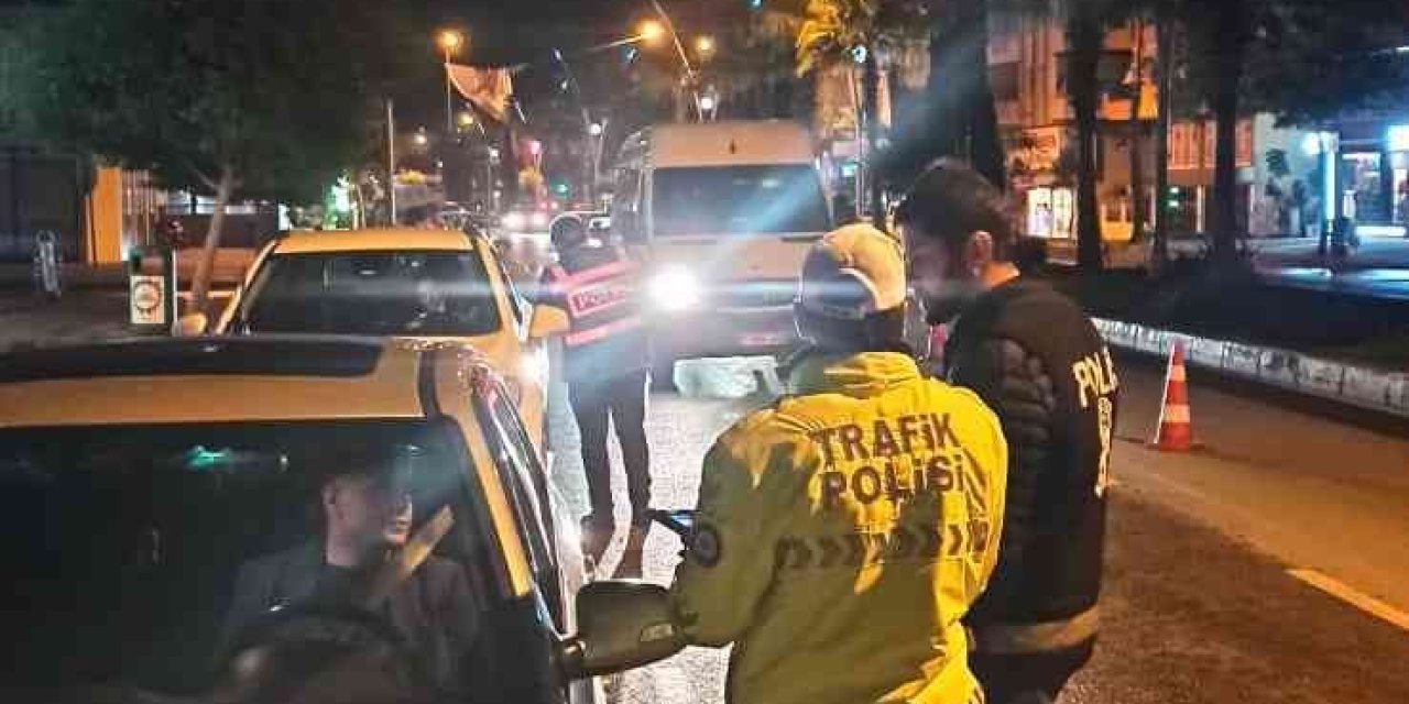 Antalya’da 7 İlçede Eş Zamanlı Umuma Açık Yerler Ve Yol Denetimi