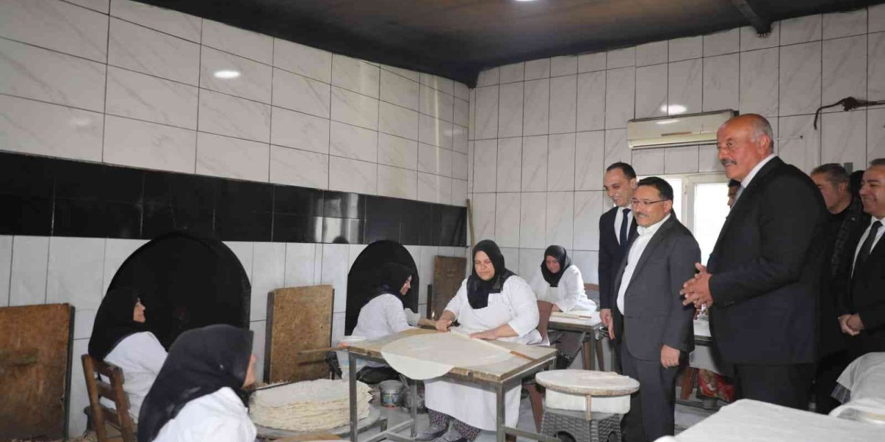 Vali Çiçek İlçe Ziyaretlerine Devam Ediyor